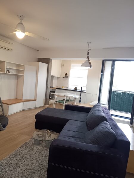 Parc Tineretului, la 10 minute de metrou  Constantin Brancoveanu.